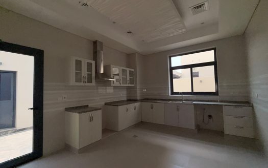 SPACIOUS | BRAND-NEW VILLA | SEMI-FURNISHED